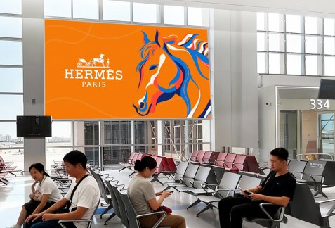 第一戶外傳媒-三亞鳳凰機場T3航站樓三層國內出發(fā)候機大廳電梯正迎面燈箱