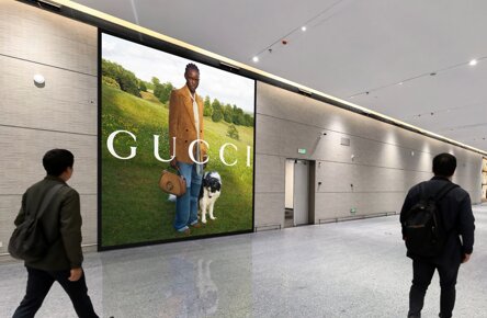 第一戶外傳媒-三亞鳳凰機場T3航站樓一層國內到達行李提取大廳墻面燈箱