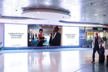 第一戶外傳媒-三亞鳳凰機場T2國內到達行李廳出口LED屏