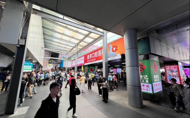 第一戶外傳媒-深圳羅湖口岸廣告 第一戶外傳媒-深圳羅湖口岸廣告