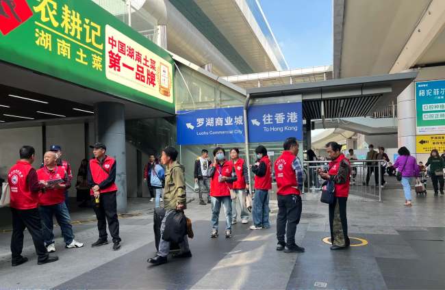 第一戶外傳媒-深圳羅湖口岸燈箱廣告