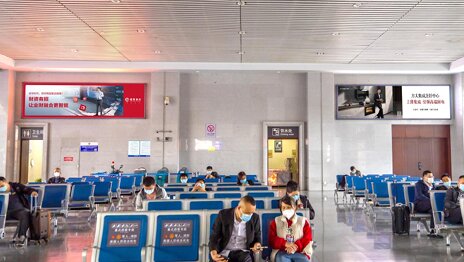 第一戶外傳媒-樂清站候車室一樓燈箱