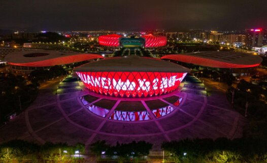 福州海峽奧體中心燈光秀廣告-福州海峽奧體中心地標廣告