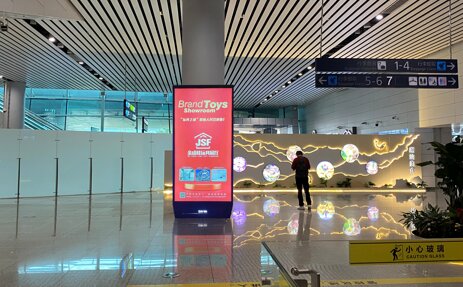 深圳第一戶外傳媒有限公司-揭陽潮汕機場國內到達行李提取區立柱燈箱