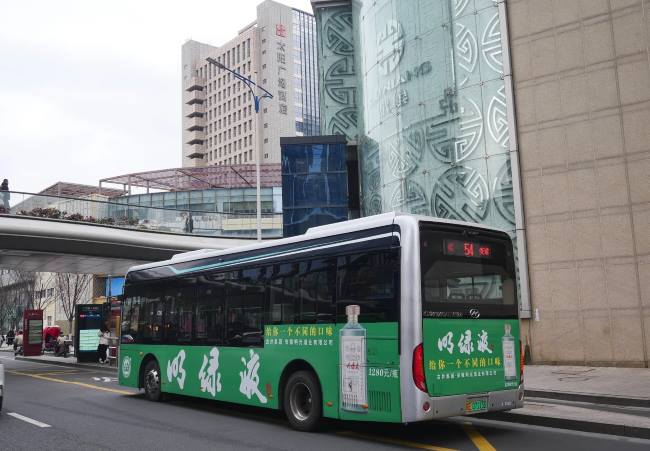 蘇州公交主干道廣濟路行駛中實拍圖